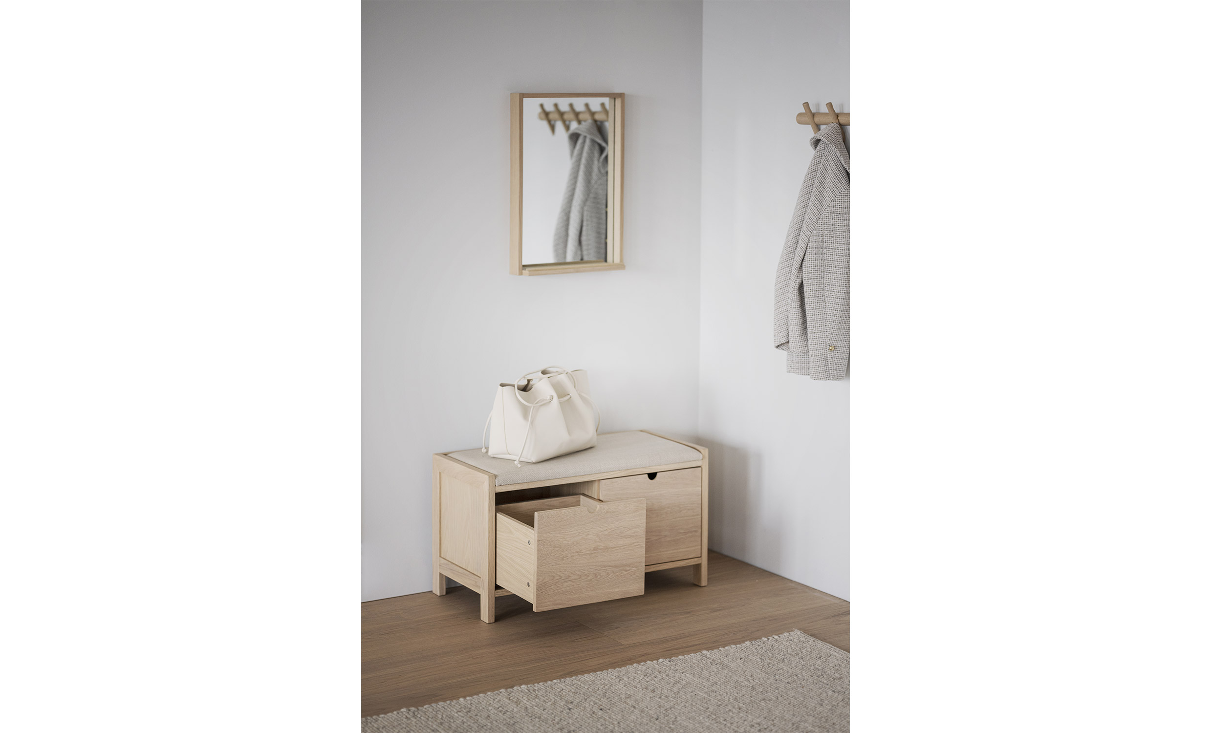 HILLMOND Benk Hvitpigmentert/Beige