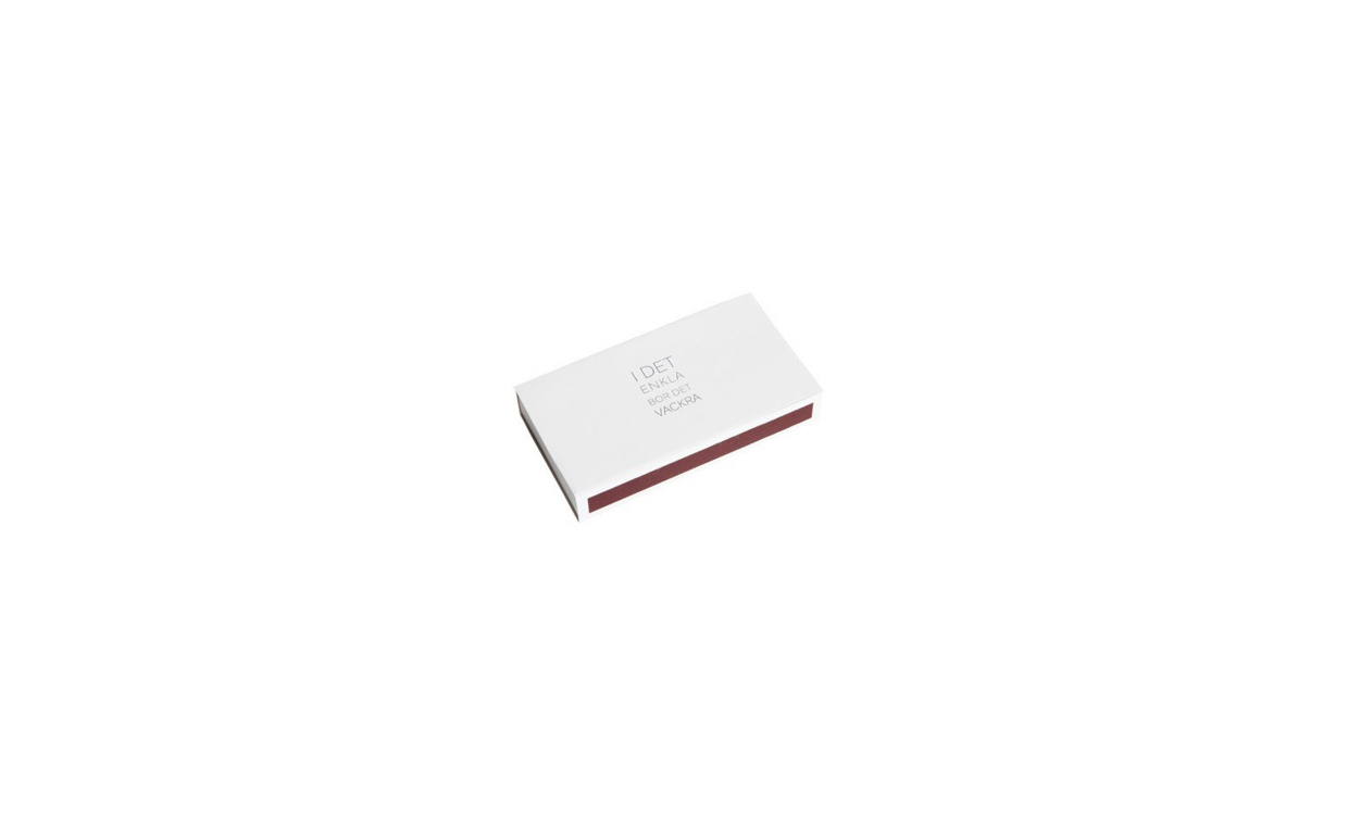 MATCH BOX Quote White i gruppen Dekorasjon / Lysestaker og Lykter hos Sofas & more (350501)