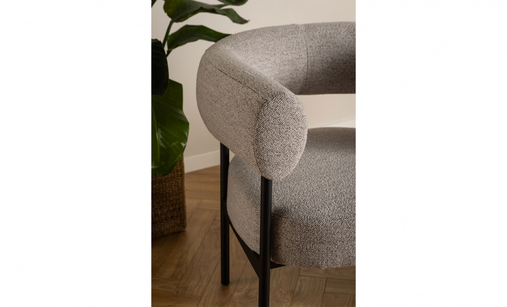 KIARA Lenestol Beige i gruppen Stue / Lenestoler hos Sofas & more (0000103506)