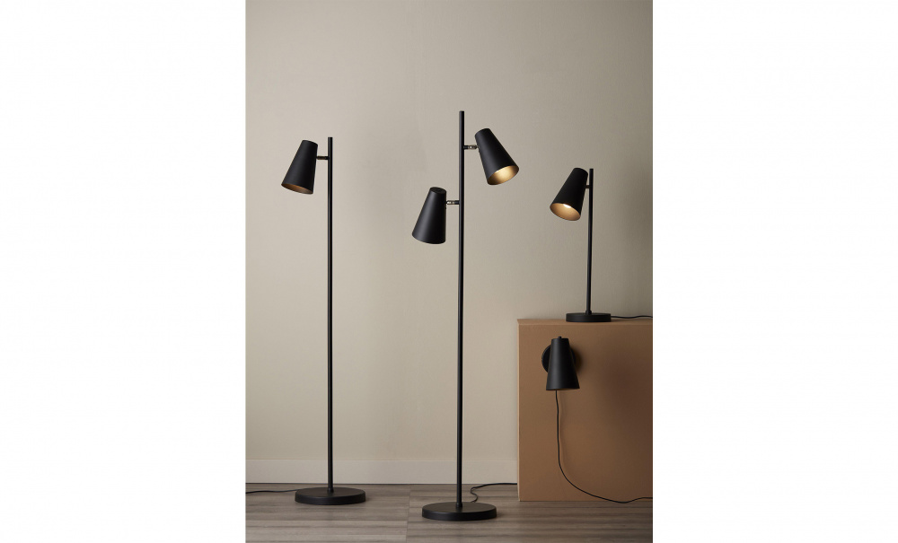 CORNET Bordlampe Sort i gruppen Belysning / Lamper / Bordlamper hos Sofas & more (4106403)