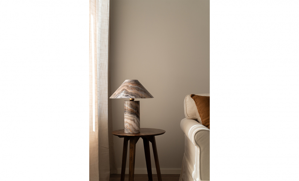 MARNIE Bordlampe Naturlig marmor i gruppen Belysning / Lamper / Bordlamper hos Sofas & more (4244307)