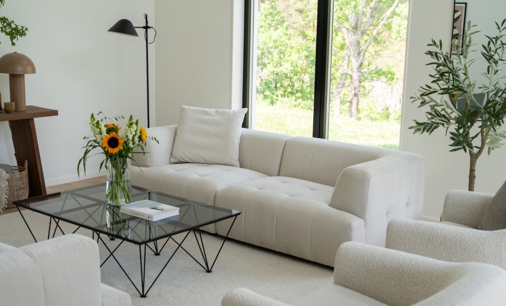 COCO 3-seters sofa Offwhite i gruppen Stue / Sofaer / 3-seters sofaer hos Sofas & more (656-COC-3S-FM130)