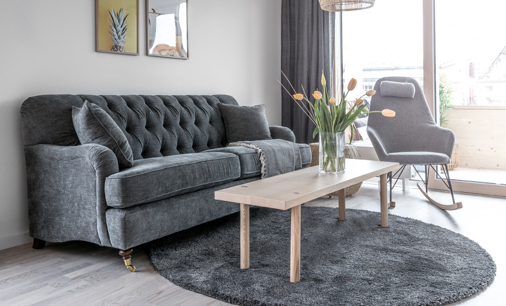 CROMWELL 3-seters sofa Mrk gr i gruppen Stue / Sofaer / hos Sofas & more (HS-196-30-3)