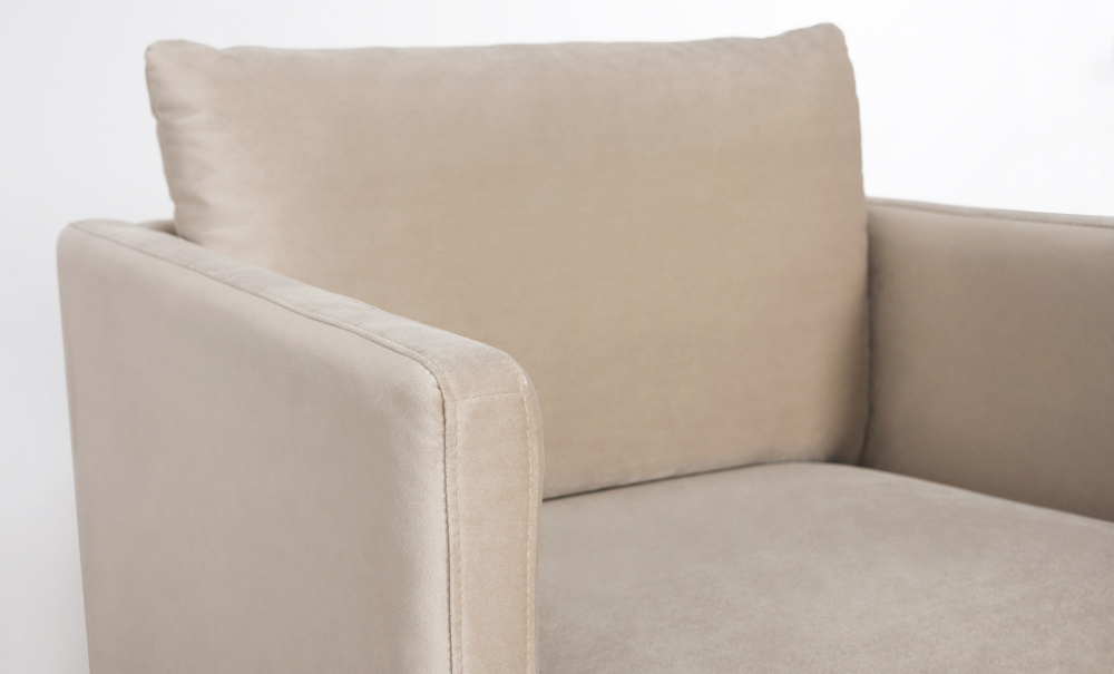 LINDE Lenestol Velvet Greige i gruppen Stue / Lenestoler hos Sofas & more (LI1AC-SA02)