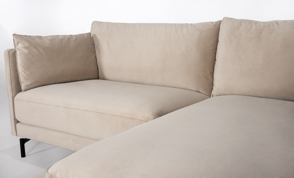 LINDE Sofa Hyre Velvet Greige i gruppen Stue / Sofaer / Divansofaer hos Sofas & more (LI2DSA02)