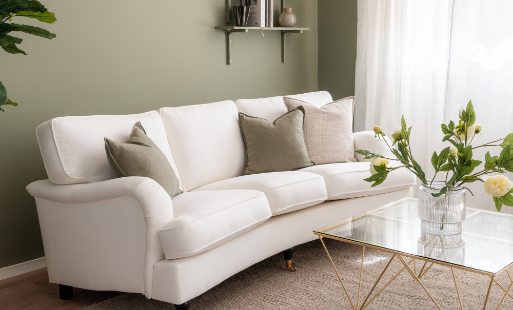 SKAGEN 3-seters buet Howard-sofa Classic Offwhite i gruppen Stue / Sofaer / hos Sofas & more (SKA3SCUBAOW)