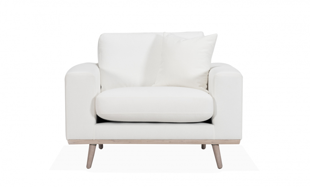 STOCKHOLM PREMIUM Lenestol Beige i gruppen Stue / Lenestoler / Beige lenestoler hos Sofas & more (ST1S-BABE)