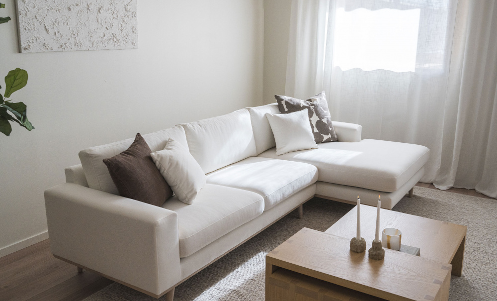 STOCKHOLM PREMIUM Sofa Hyre Beige i gruppen Stue / Sofaer / Divansofaer hos Sofas & more (ST3D-BABE)